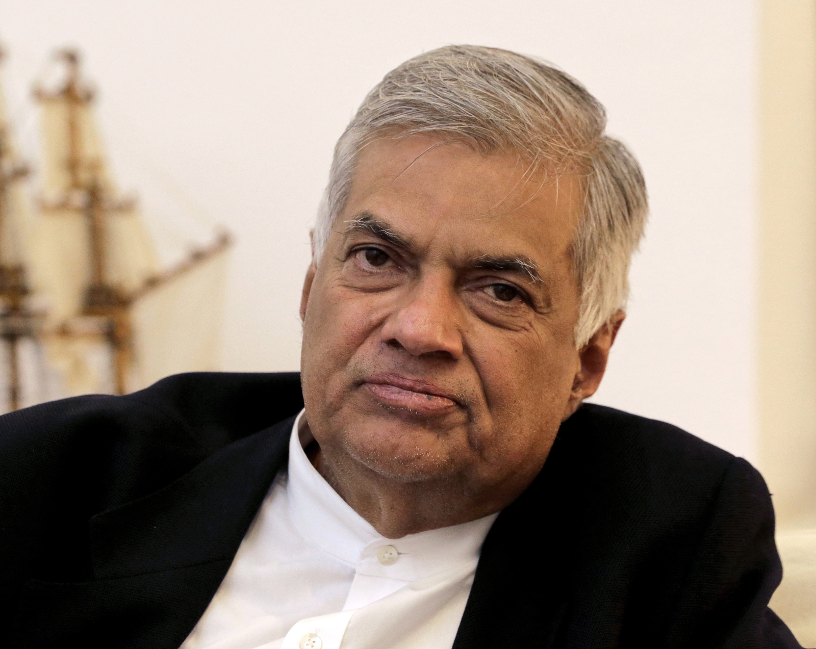 sri-lankan-president-doubts-he-can-work-with-reappointed-pm-bluefield-daily-telegraph-3.jpg